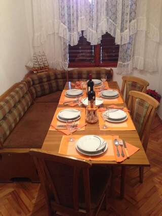 Апартаменты Apartments Aleksic Сутоморе Апартаменты с 3 спальнями-5