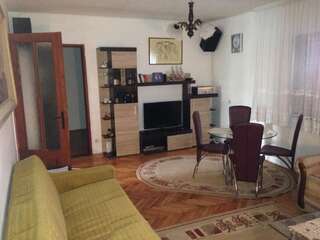 Апартаменты Apartments Aleksic Сутоморе Апартаменты с 3 спальнями-12