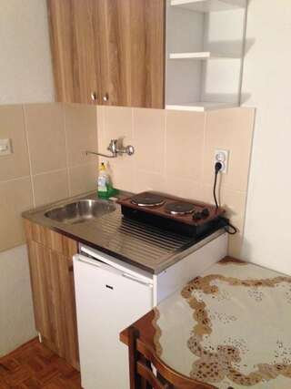 Апартаменты Apartments Aleksic Сутоморе Трехместный номер-5