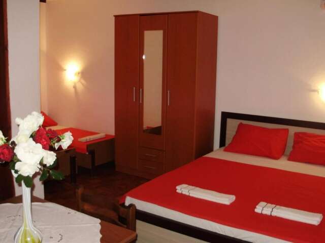 Апартаменты Apartments Aleksic Сутоморе-4